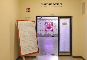incubator-9016