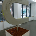 MAGNETPFLANZE, div. Materialen,Blähton, Beton,120x200x80cm, 2010